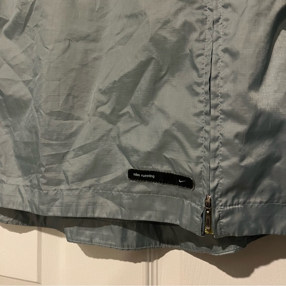 Nike Running Windbreaker size small - Picture 2 of 6
